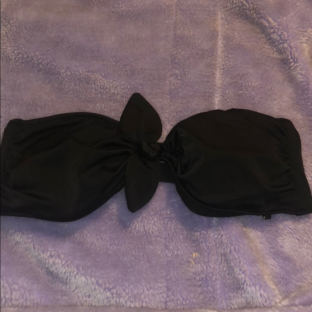 VICTORIAS SECRET SWIM TOP🖤